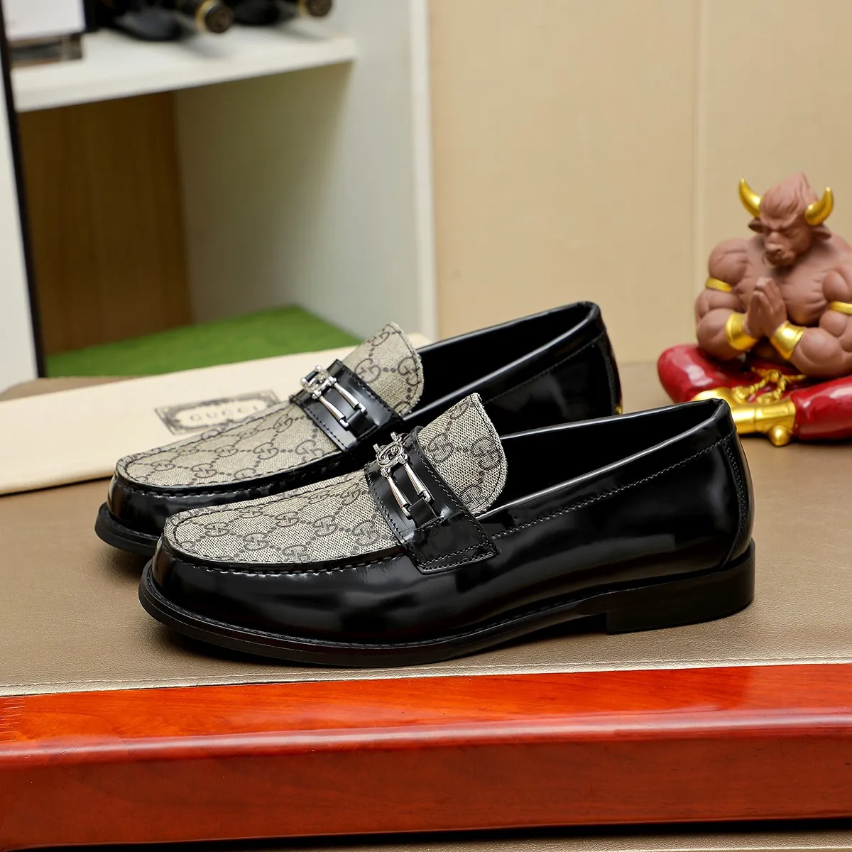 Men's men's shoes💰460💰💰Gucci official website men's business formal leather shoes updated💥Hong Kong counters synchronize new styles💥completely one-to-one replica shipment👍zero gap in counter quality 0⃣️made of imported cowhide on the outside+water-dyed🐂leather lining, color optional! Matching code 38-45